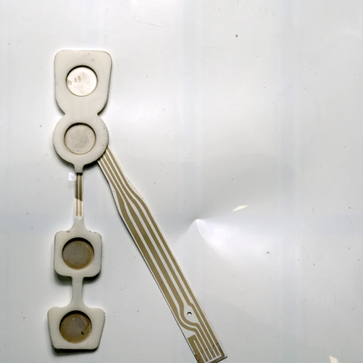 four-channel flexible printed medical electrode trace array